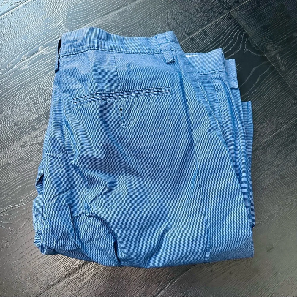 J.CREW RIVINGTON SHORTS - 33” - Picture 2 of 6